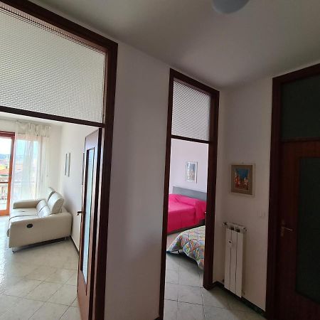 Spicchio Di Mare Su Rapallo Esterno foto