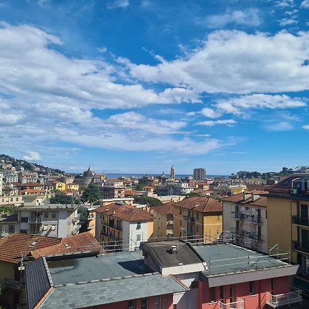 Spicchio Di Mare Su Rapallo Esterno foto