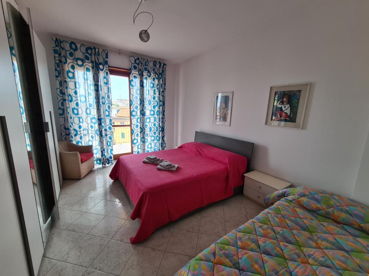Spicchio Di Mare Su Rapallo Esterno foto