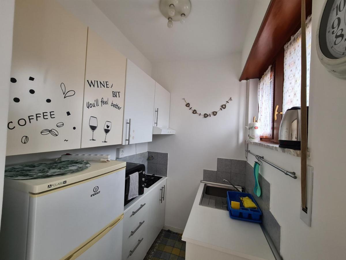 Spicchio Di Mare Su Rapallo Esterno foto