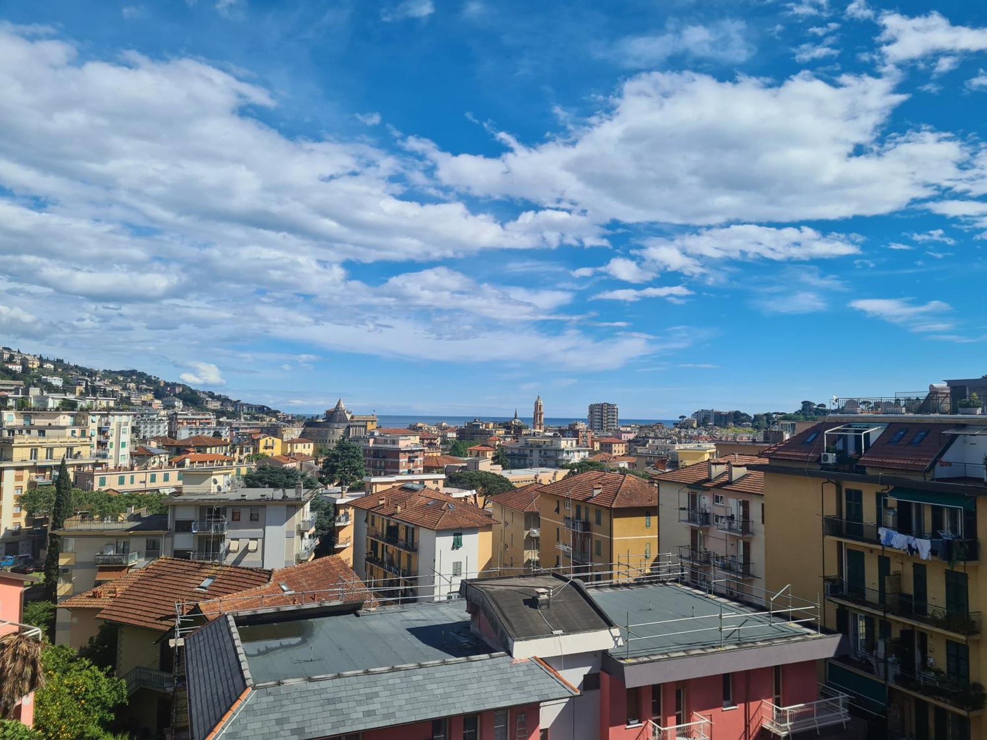 Spicchio Di Mare Su Rapallo Esterno foto
